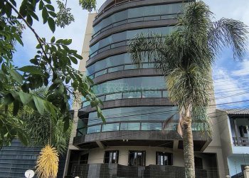 Apto Mobiliado com 203m², 3 dormitórios, 3 vagas, no bairro Sagrada Família em Caxias do Sul para Comprar