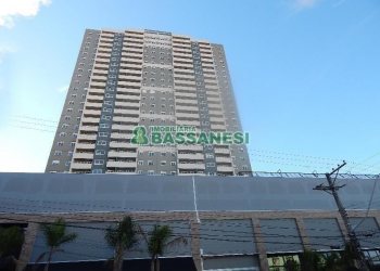 Apto Mobiliado com 71m², 2 dormitórios, 2 vagas, no bairro Madureira em Caxias do Sul para Alugar