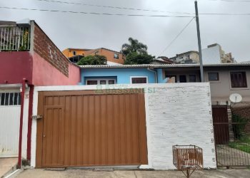 Casa com 70m², 2 dormitórios, 2 vagas, no bairro Cidade Nova em Caxias do Sul para Comprar