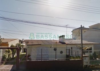 Casa com 200m², 3 dormitórios, 1 vaga, no bairro Sagrada Família em Caxias do Sul para Comprar
