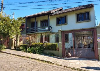 Casa com 176m², 3 dormitórios, 2 vagas, no bairro Bela Vista em Caxias do Sul para Comprar
