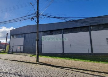 Pavilhão com 380m², no bairro Nossa Senhora de Fátima em Caxias do Sul para Alugar