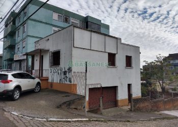 Casa com 100m², 3 dormitórios, no bairro Sagrada Família em Caxias do Sul para Comprar