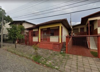 Casa com 276m², 4 dormitórios, no bairro Kayser em Caxias do Sul para Comprar