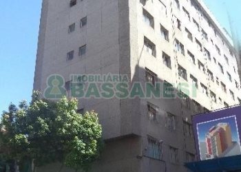 Apartamento com 62m², 2 dormitórios, 1 vaga, no bairro Centro em Caxias do Sul para Comprar