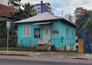 Terreno, no bairro Panazzolo em Caxias do Sul para Comprar