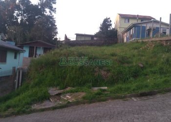 Terreno, no bairro Sao Caetano em Caxias do Sul para Comprar