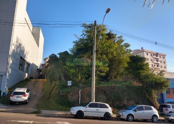 Terreno, no bairro Sagrada Família em Caxias do Sul para Comprar