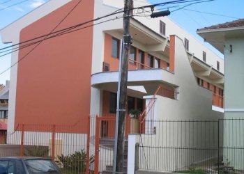 Apartamento com 30m², 1 dormitório, 1 vaga, no bairro Petrópolis em Caxias do Sul para Alugar