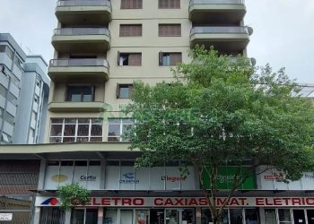 Apartamento com 130m², 3 dormitórios, 1 vaga, no bairro Lourdes em Caxias do Sul para Alugar