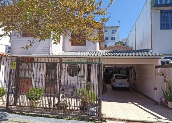 Casa com 100m², 5 dormitórios, 5 vagas, no bairro Santa Catarina em Caxias do Sul para Comprar