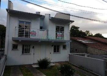 Sobrado com 57m², 2 dormitórios, 1 vaga, no bairro Santa Lucia em Caxias do Sul para Comprar