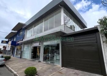 Casa com 215m², 3 dormitórios, 2 vagas, no bairro Bela Vista em Caxias do Sul para Alugar