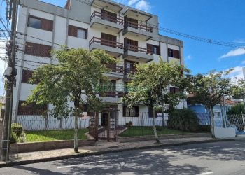 Apto Mobiliado com 99m², 3 dormitórios, 1 vaga, no bairro Rio Branco em Caxias do Sul para Comprar