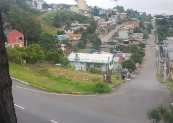 Terreno, no bairro Marechal Floriano em Caxias do Sul para Comprar