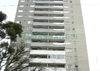 Apto Mobiliado com 174m², 3 dormitórios, 2 vagas, no bairro Lourdes em Caxias do Sul para Comprar