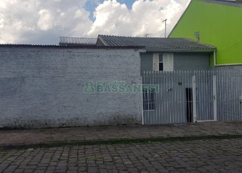 Casa com 101m², 2 dormitórios, 1 vaga, no bairro Bela Vista em Caxias do Sul para Comprar