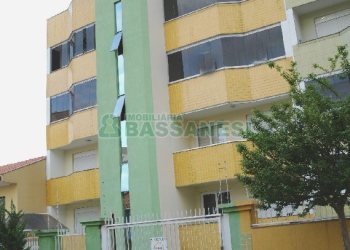 Apartamento com 78m², 2 dormitórios, 2 vagas, no bairro Charqueadas em Caxias do Sul para Comprar