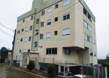 Apartamento com 52m², 2 dormitórios, 1 vaga, no bairro Charqueadas em Caxias do Sul para Comprar