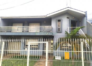 Casa Comercial com 136m², no bairro Universitário em Caxias do Sul para Alugar