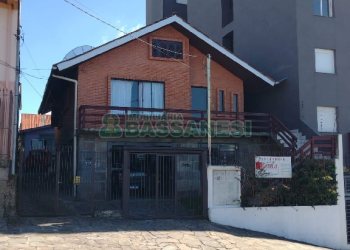 Casa com 236m², 5 dormitórios, 4 vagas, no bairro Bela Vista em Caxias do Sul para Comprar