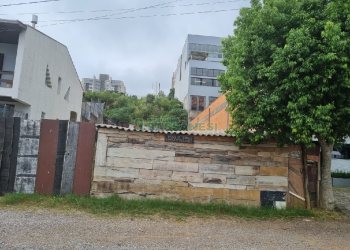 Terreno, no bairro Cristo Redentor em Caxias do Sul para Comprar