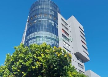 Sala com 460m², 3 vagas, no bairro Sanvitto em Caxias do Sul para Comprar