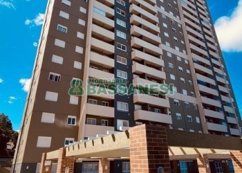 Apto Mobiliado com 58m², 2 dormitórios, 2 vagas, no bairro Madureira em Caxias do Sul para Alugar