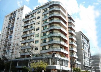 Apartamento com 147m², 3 dormitórios, 1 vaga, no bairro Centro em Caxias do Sul para Alugar ou Comprar