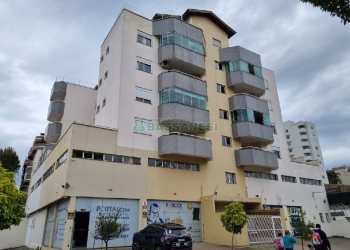 Apartamento com 143m², 2 dormitórios, 1 vaga, no bairro Santa Catarina em Caxias do Sul para Comprar