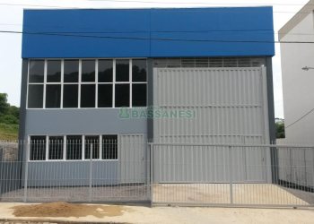 Pavilhão com 319m², no bairro Salgado Filho em Caxias do Sul para Comprar