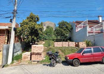 Terreno, no bairro Colina Sorriso em Caxias do Sul para Comprar