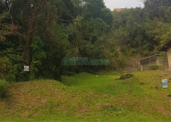 Terreno, no bairro Nossa Senhora de Fátima em Caxias do Sul para Comprar