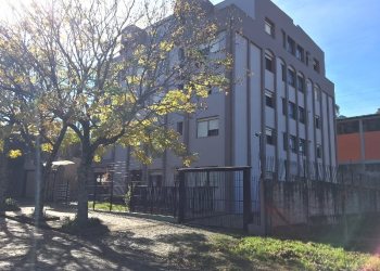 Apartamento com 58m², 1 dormitório, 1 vaga, no bairro Desvio Rizzo em Caxias do Sul para Alugar ou Comprar