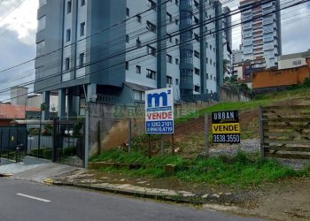 Apartamento com 142m², 3 dormitórios, 2 vagas, no bairro Madureira em Caxias do Sul para Comprar