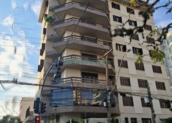 Apartamento com 130m², 3 dormitórios, 1 vaga, no bairro Centro em Caxias do Sul para Alugar