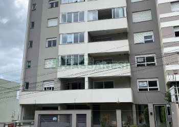 Apartamento com 75m², 2 dormitórios, 1 vaga, no bairro Petrópolis em Caxias do Sul para Comprar