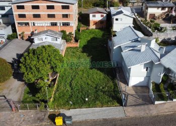 Terreno, no bairro Centro em Flores da Cunha para Comprar