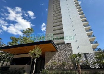 Apartamento com 110m², 3 dormitórios, 2 vagas, no bairro Petrópolis em Caxias do Sul para Comprar