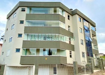 Apartamento com 116m², 3 dormitórios, 1 vaga, no bairro Charqueadas em Caxias do Sul para Comprar