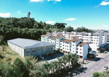 Pavilhão com 1900m², no bairro Santa Catarina em Caxias do Sul para Alugar ou Comprar