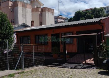 Casa com 170m², 6 dormitórios, 2 vagas, no bairro Bela Vista em Caxias do Sul para Comprar