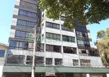 Apartamento com 260m², 2 dormitórios, 2 vagas, no bairro Centro em Caxias do Sul para Alugar ou Comprar