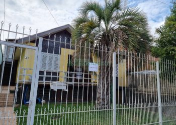 Casa com 180m², 5 dormitórios, no bairro Santa Catarina em Caxias do Sul para Comprar
