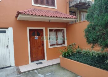 Sobrado Mobiliado com 113m², 3 dormitórios, 1 vaga, no bairro Cidade Nova em Caxias do Sul para Comprar