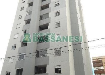 Apto Mobiliado com 113m², 3 dormitórios, 2 vagas, no bairro Vila Horn em Caxias do Sul para Alugar
