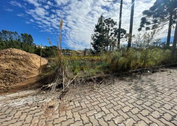 Terreno com 378m², no bairro Ana Rech em Caxias do Sul para Comprar