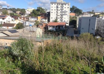 Terreno com 1447m², no bairro Rio Branco em Caxias do Sul para Comprar