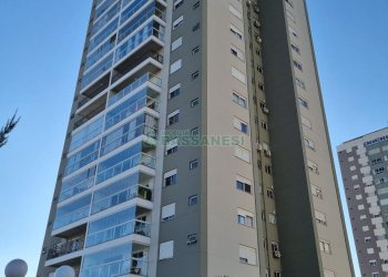 Apartamento com 114m², 3 dormitórios, 2 vagas, no bairro Universitário em Caxias do Sul para Comprar