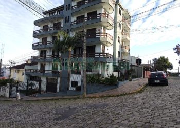 Apartamento com 49m², 2 dormitórios, 1 vaga, no bairro Madureira em Caxias do Sul para Comprar